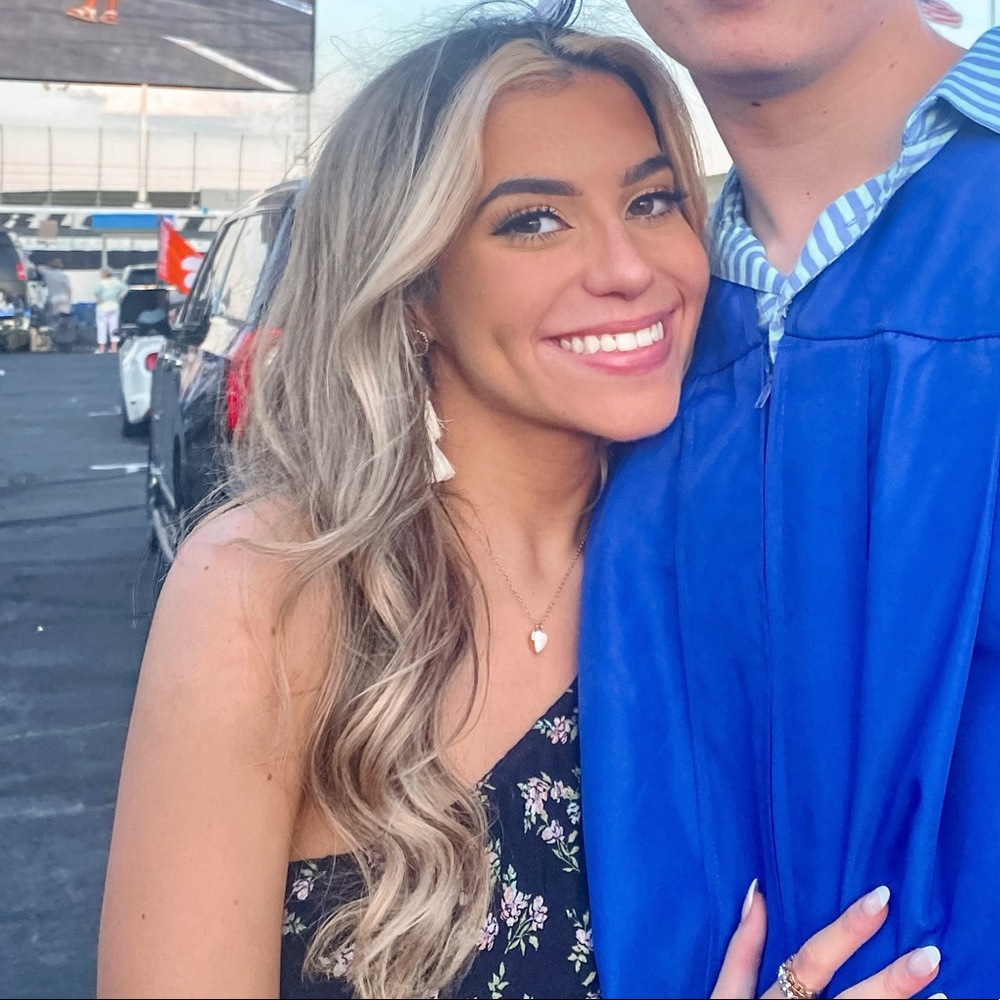 Meet your Posher, Victoria